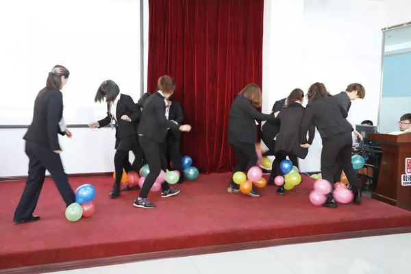 乾港集团 乾港集团